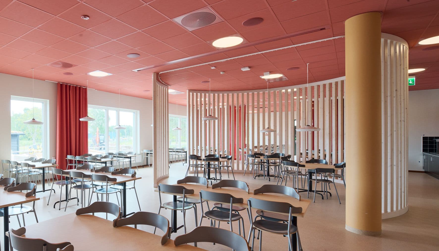 Bild på skolans matsal