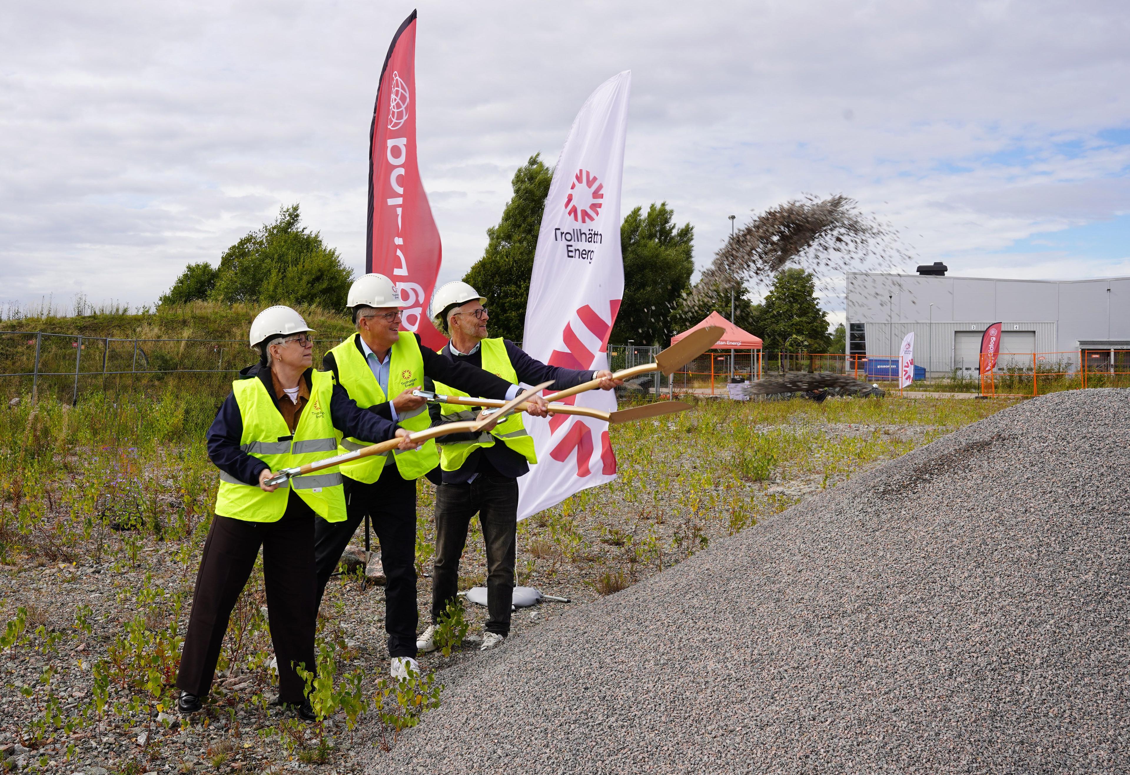 Första spadtaget för nya återvinningscentralen